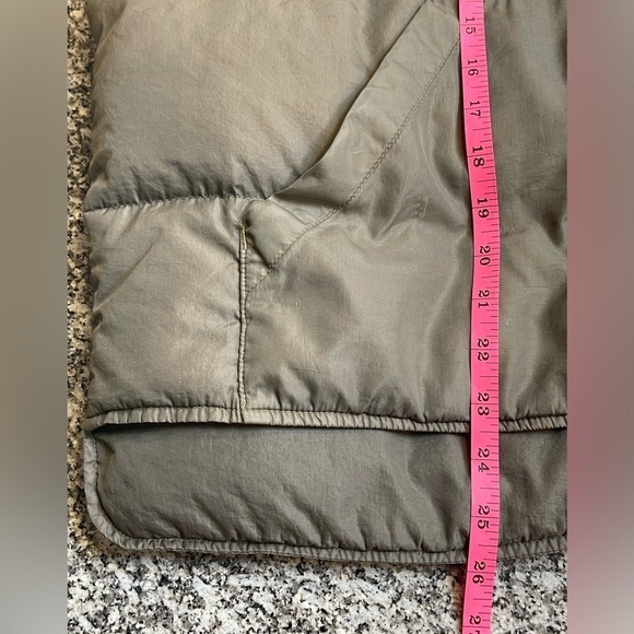 Vintage Eddie Bauer Gray Green Premium Quality Goose Down Vest retro 80’s 90’s - Picture 15 of 16